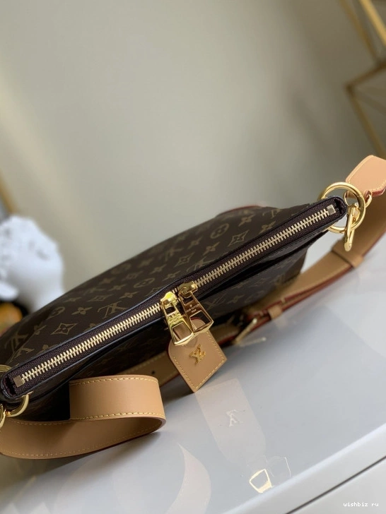 WIS MM LOUIS ODÉON VUITTON 0203
